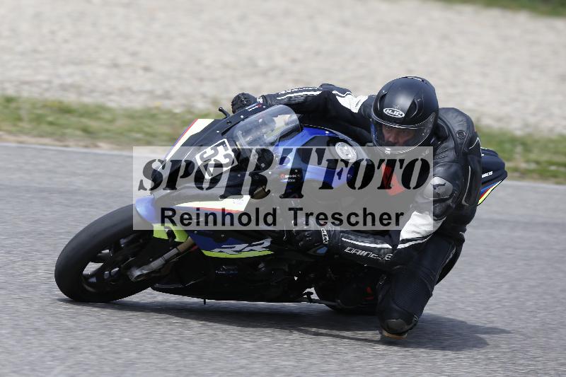 /10 20.04.2026  Pluess Moto Sport ADR/Freies Fahren/52
